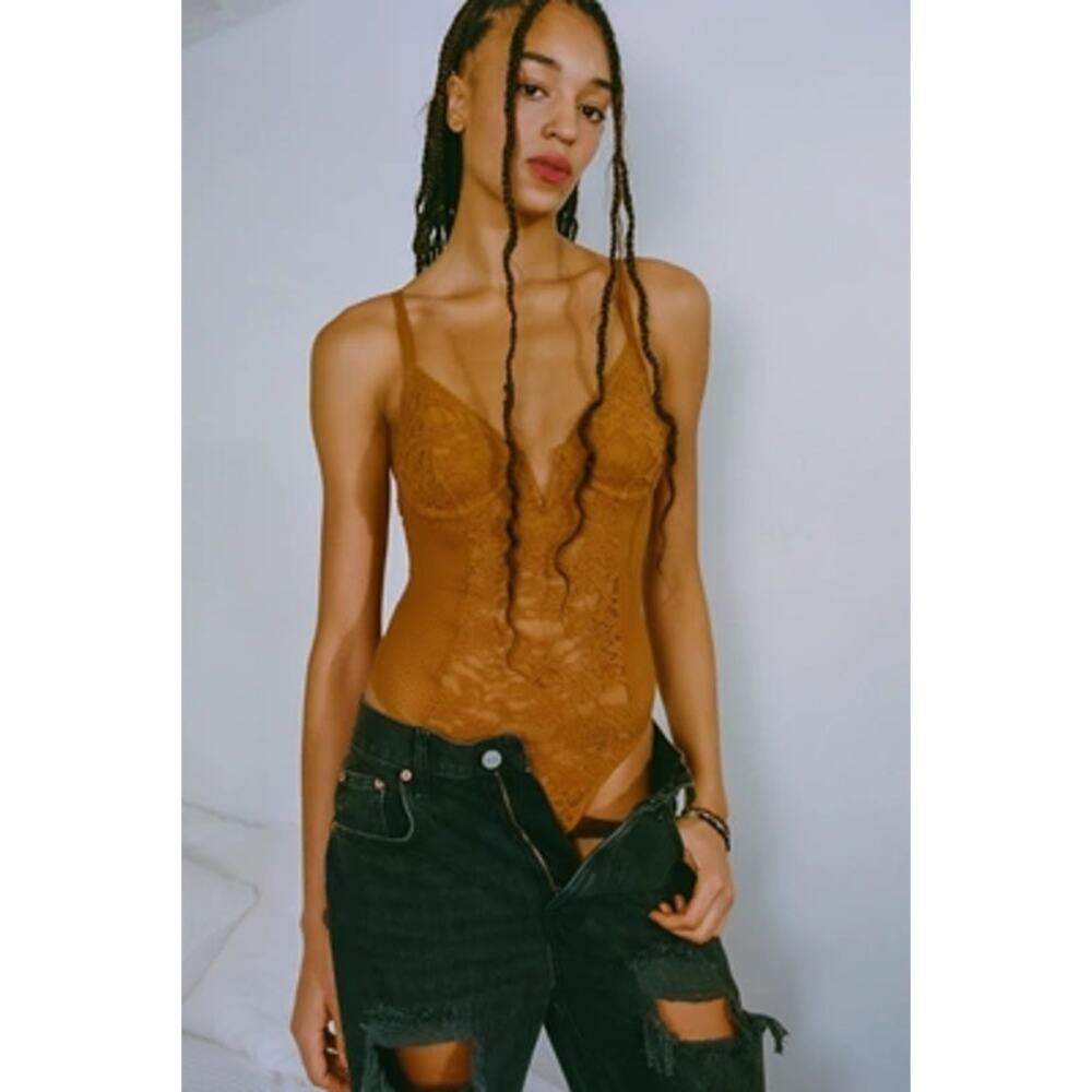 Urban Outfitters Rust Lace Scallop-Edge Bodysuit